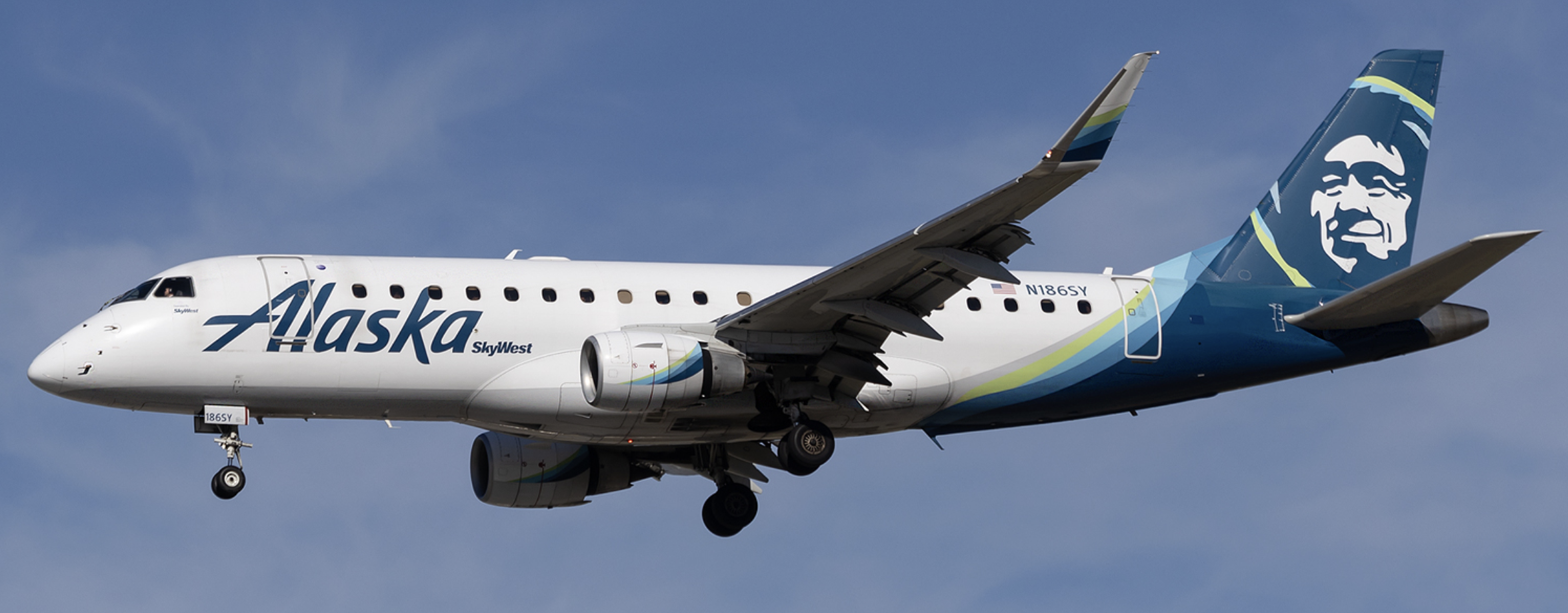 N186SY Embraer 175