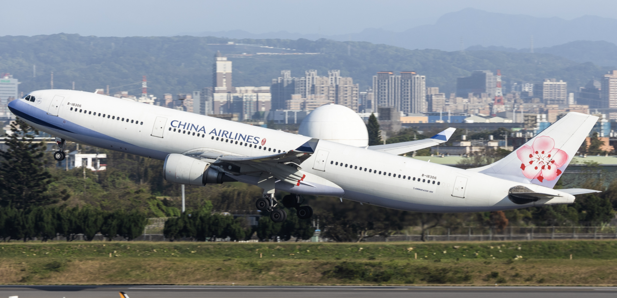 B-18306 Airbus A330-300