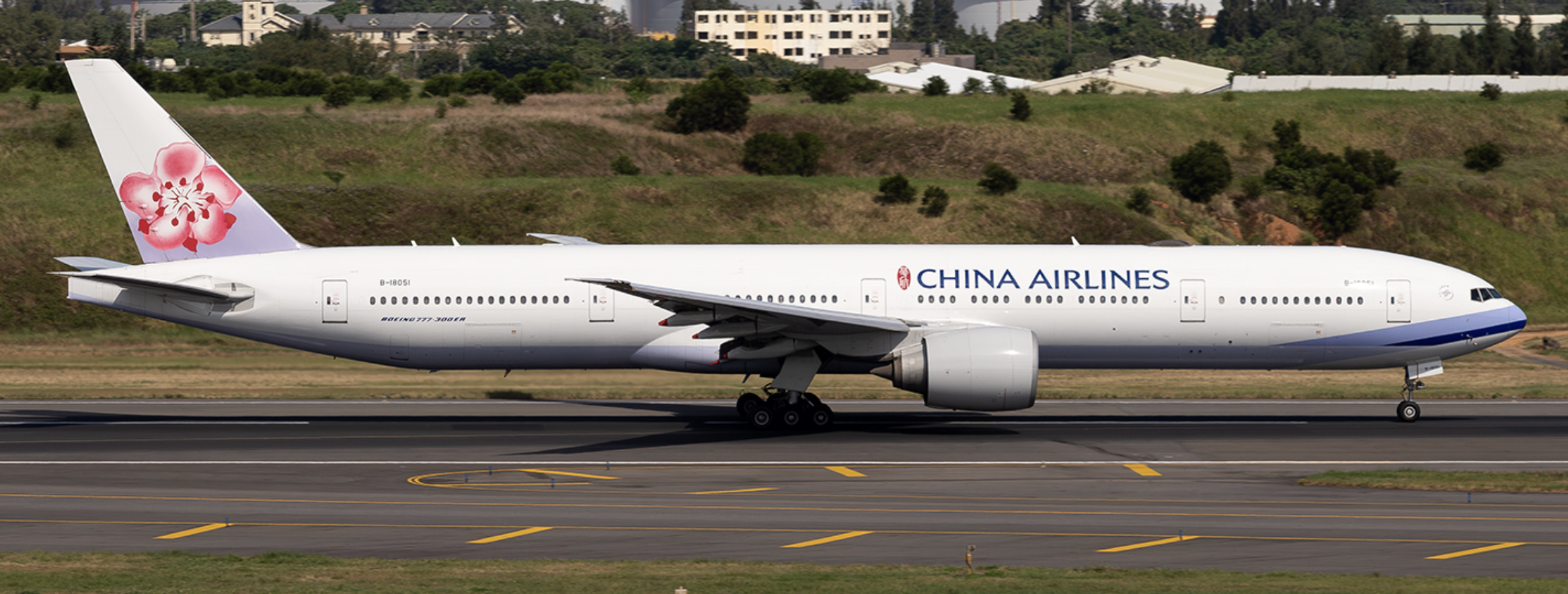 B-18051 Boeing 777-300