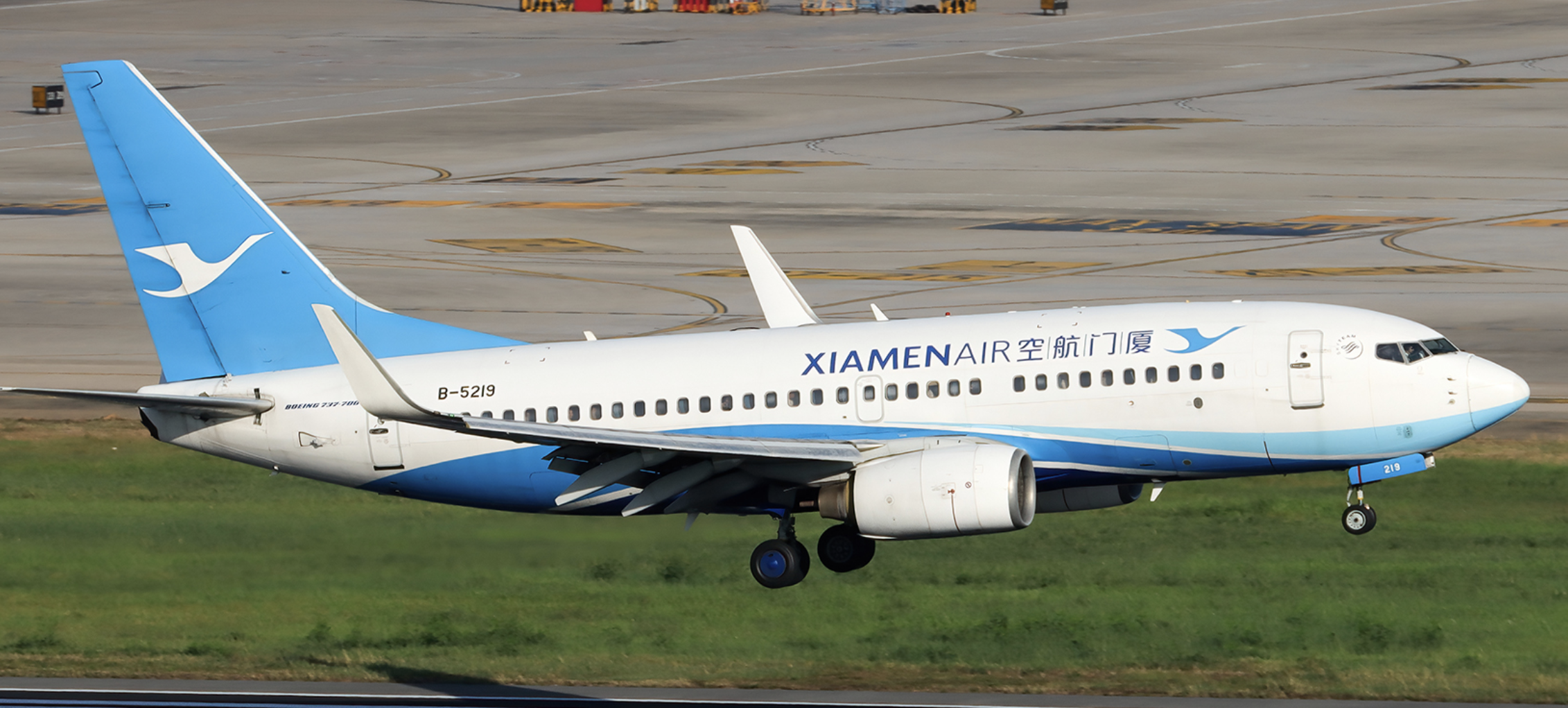 B-5219 Boeing 737-700